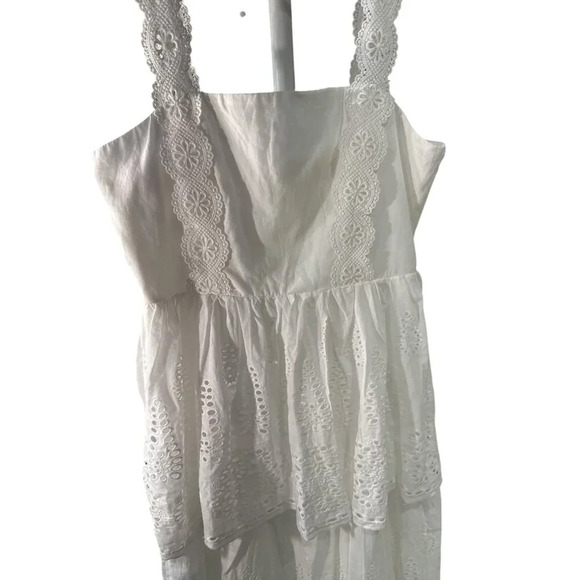 Just Me Tiered Lace Eyelet Maxi Dress White Size Large, Pre-Owned EUC - Picture 3 of 7